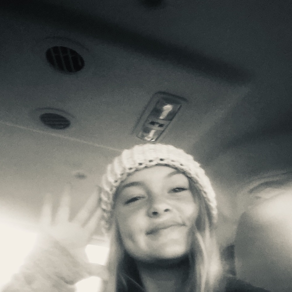 Meet your Posher, Ella